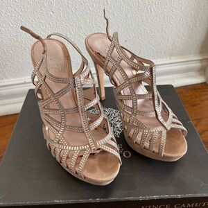 Vince Camuto 7.5 heels